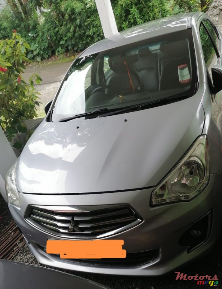 2016' Mitsubishi Attrage photo #1