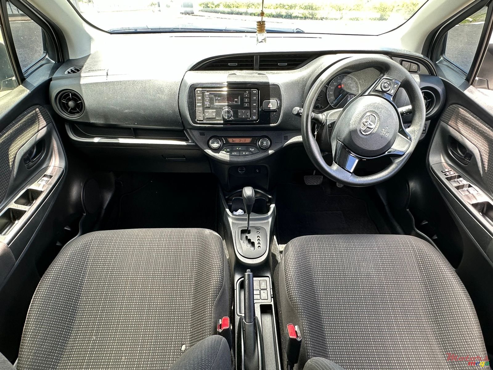 2019' Toyota Vitz 1.5 Hybrid photo #6