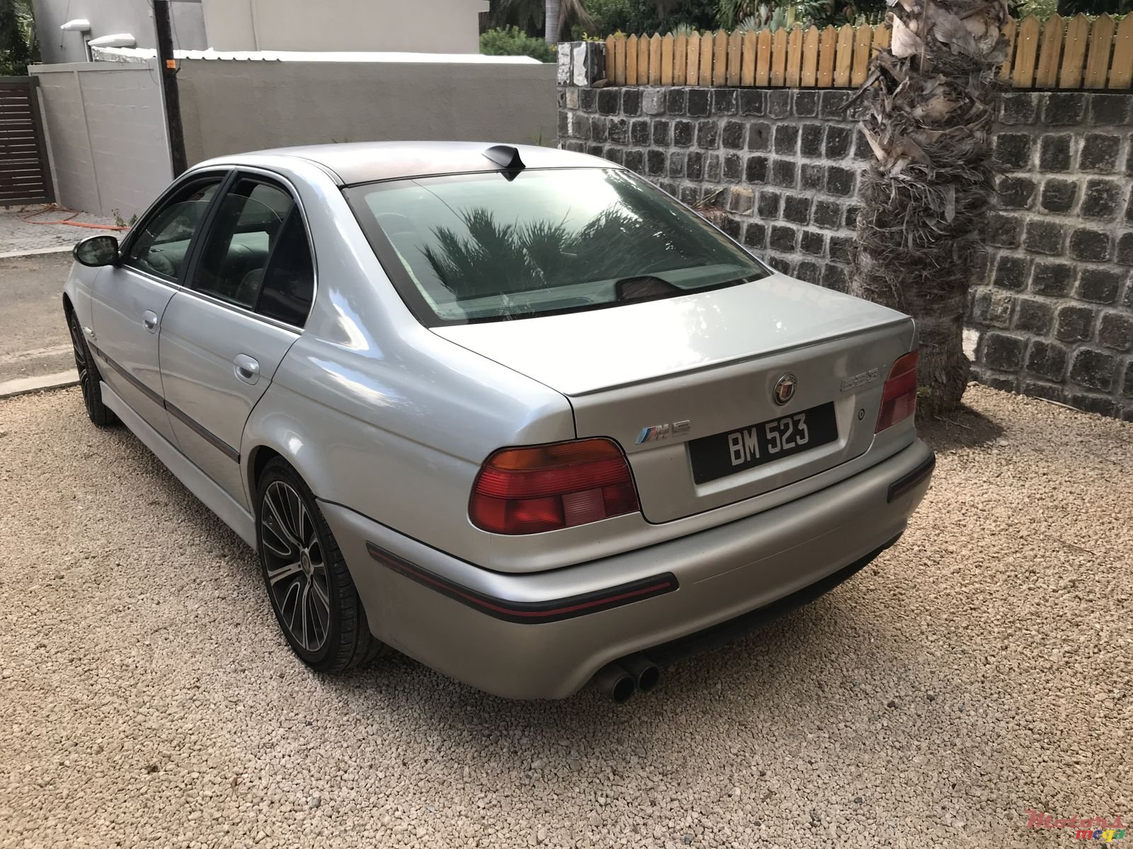 1999' BMW 523 photo #3