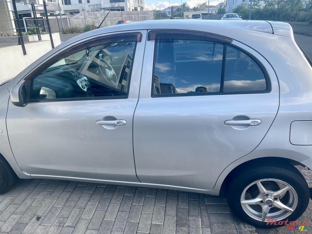 2011' Nissan March photo #5