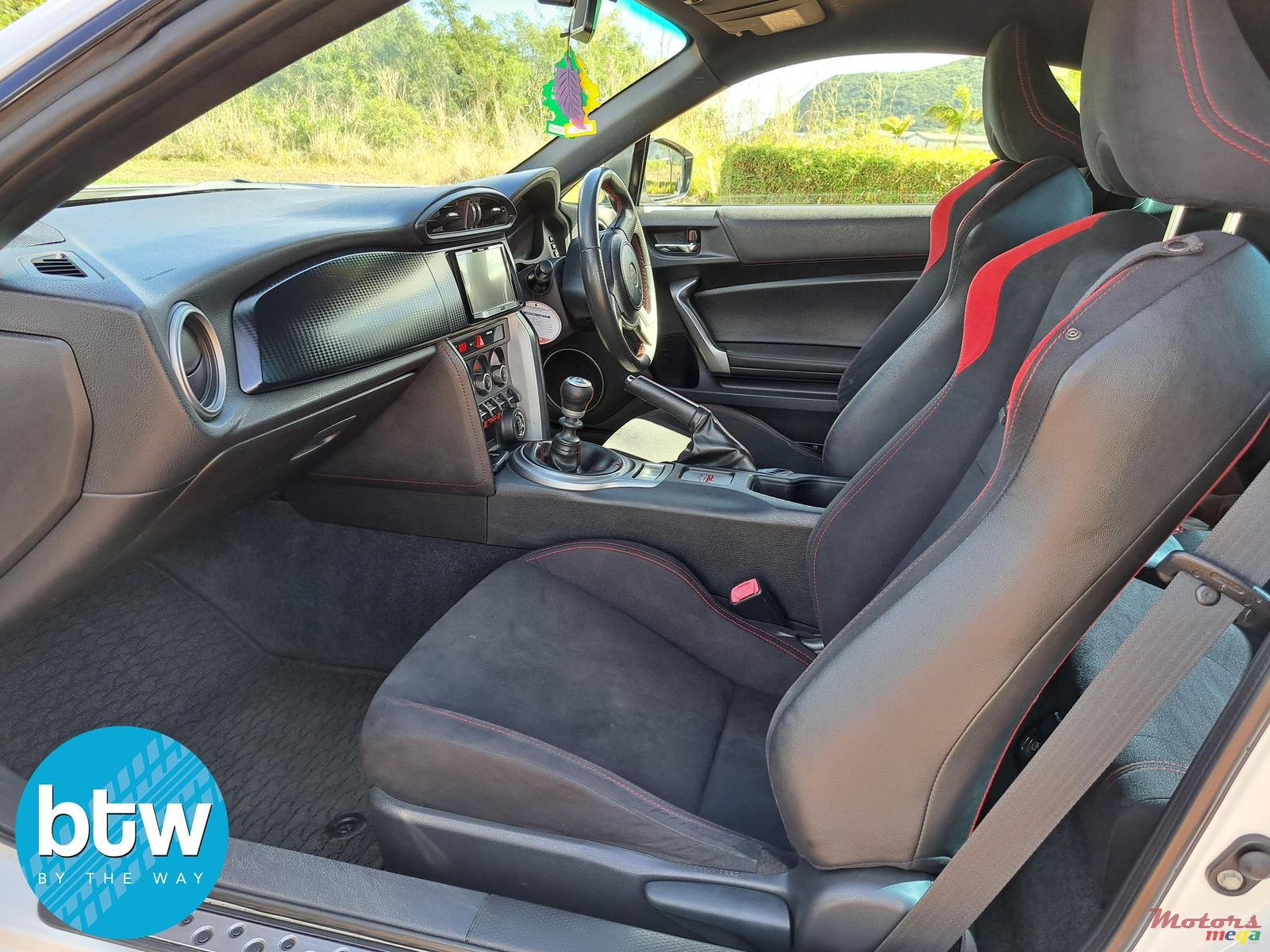 2012' Toyota GT86 photo #4