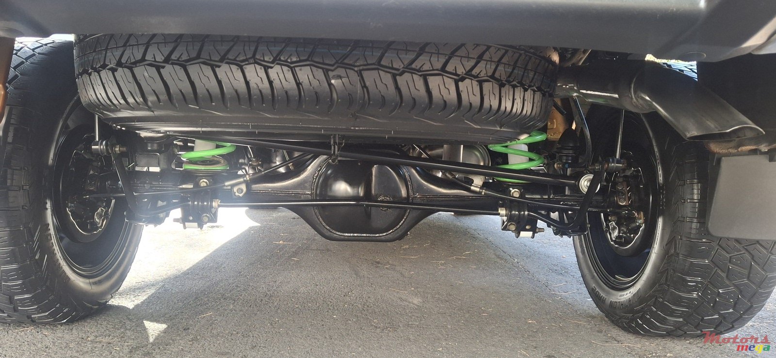 2019' Nissan Navara photo #3