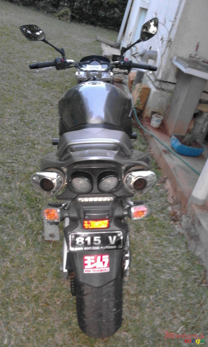 2010' Suzuki GSR 600 AK9 photo #3