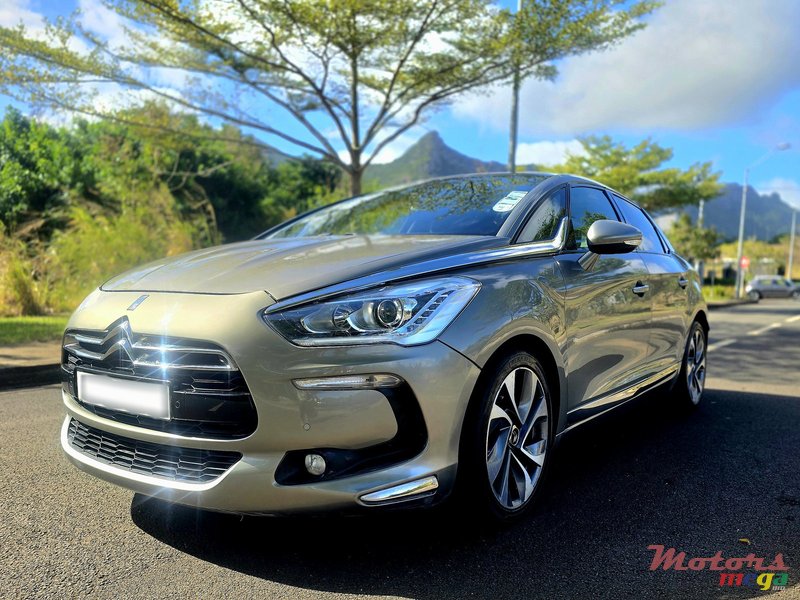 2014' Citroen DS5 Full options.Perfect condition photo #3