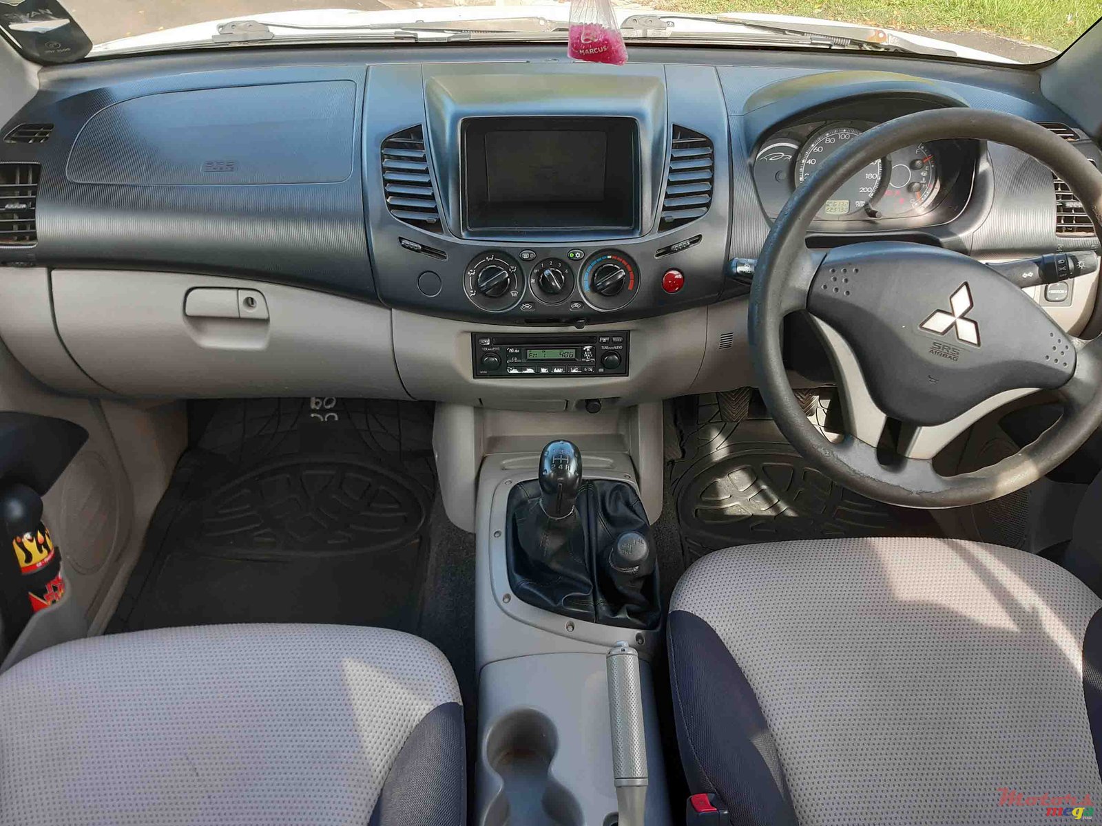 2009' Mitsubishi L 200 photo #6