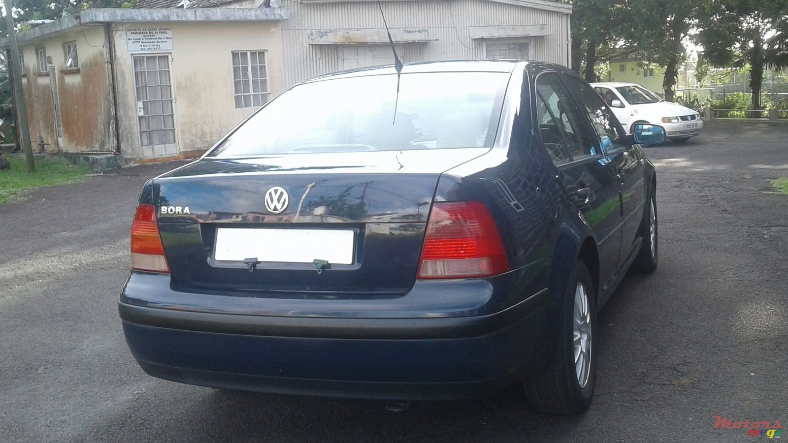 2004' Volkswagen Bora photo #5