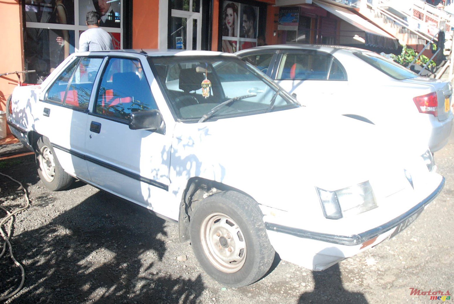1992' Proton Saga photo #2