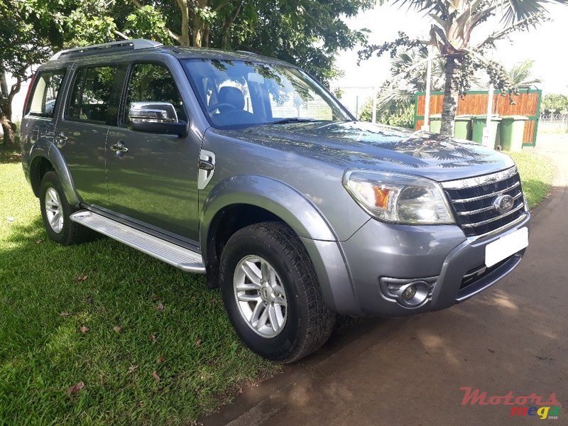 2011' Ford Ranger Executive SUV photo #1