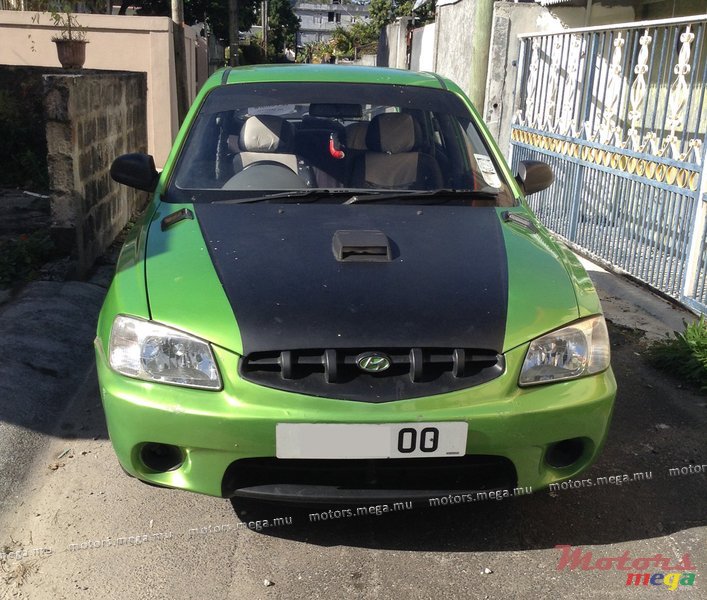 2000' Hyundai Accent body kit photo #1