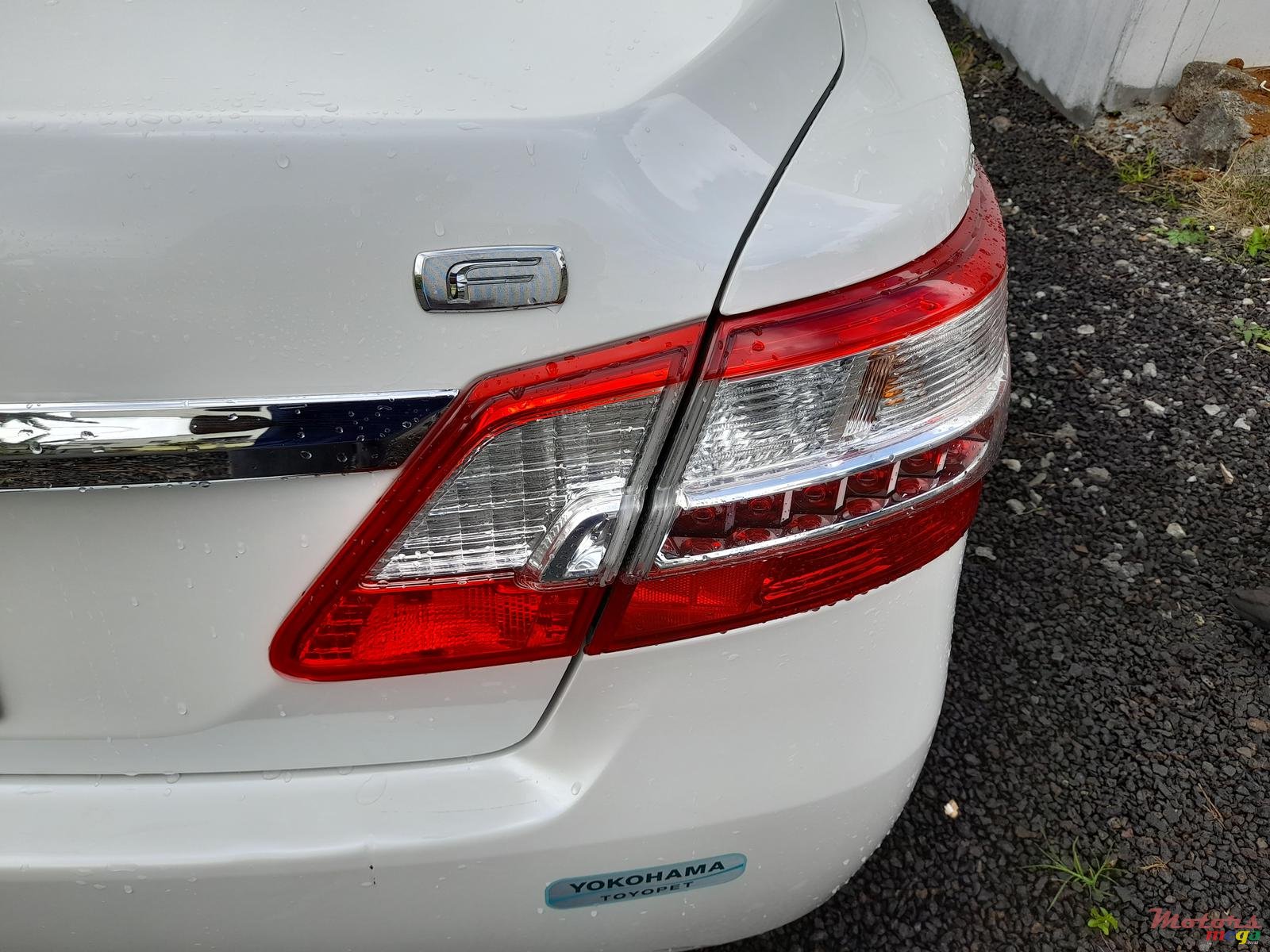 2016' Toyota Premio photo #1