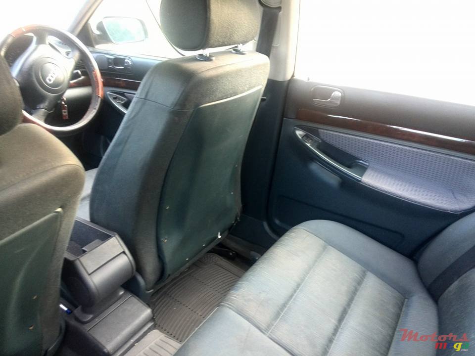 2000' Audi A4 Sedan 1.6 photo #5