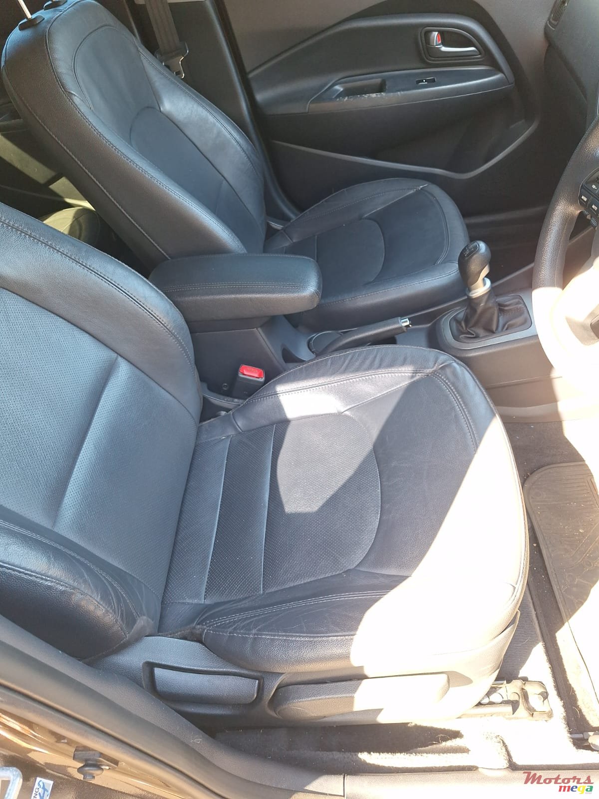 2014' Kia Rio photo #5