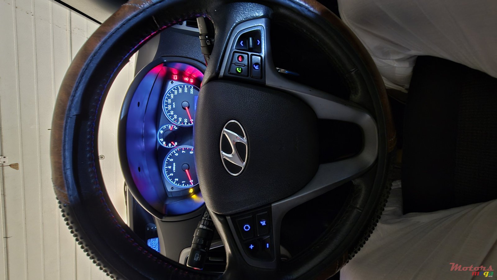 2013' Hyundai i20 photo #4