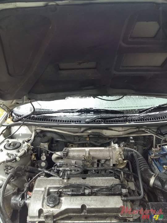 1999' Mazda Familia photo #3