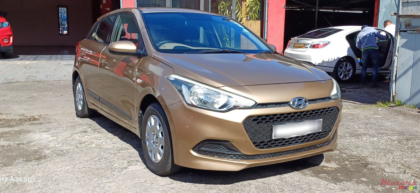 2016' Hyundai i20 photo #1