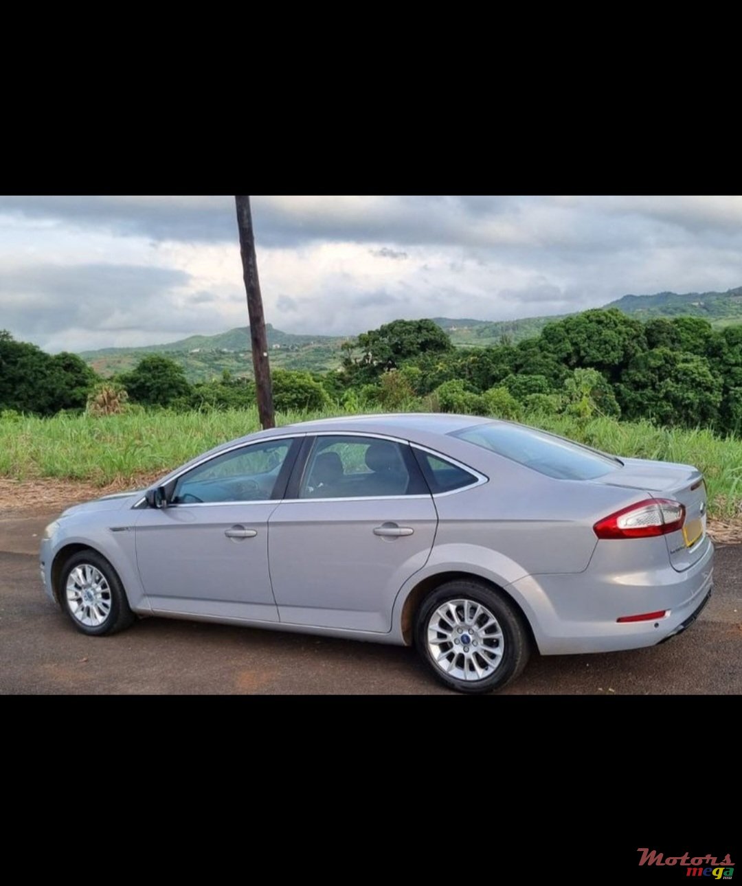 2014' Ford Mondeo photo #5