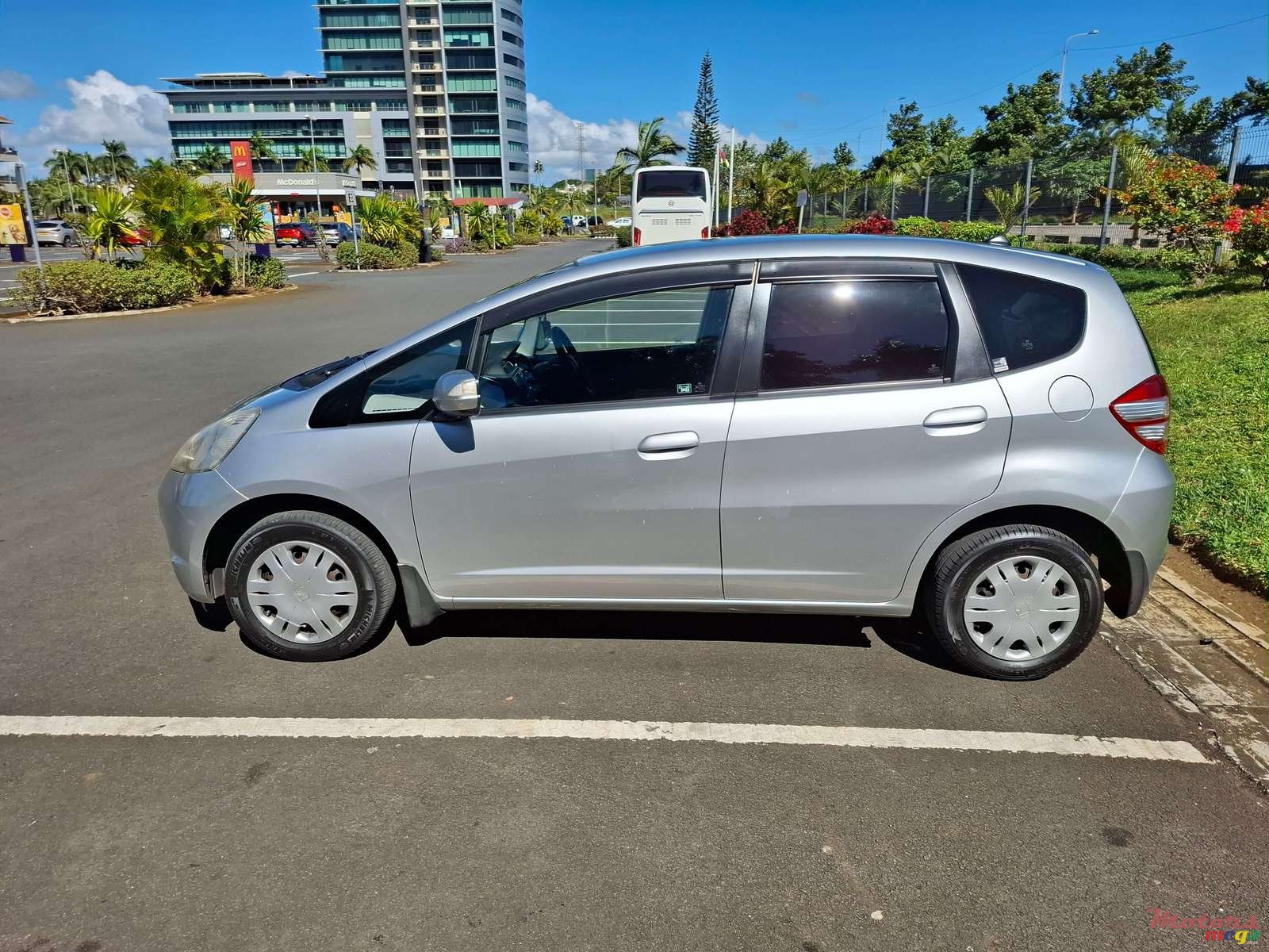 2008' Honda Fit photo #1