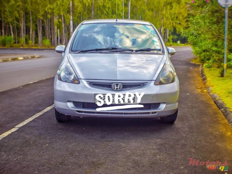 2003' Honda Fit photo #1