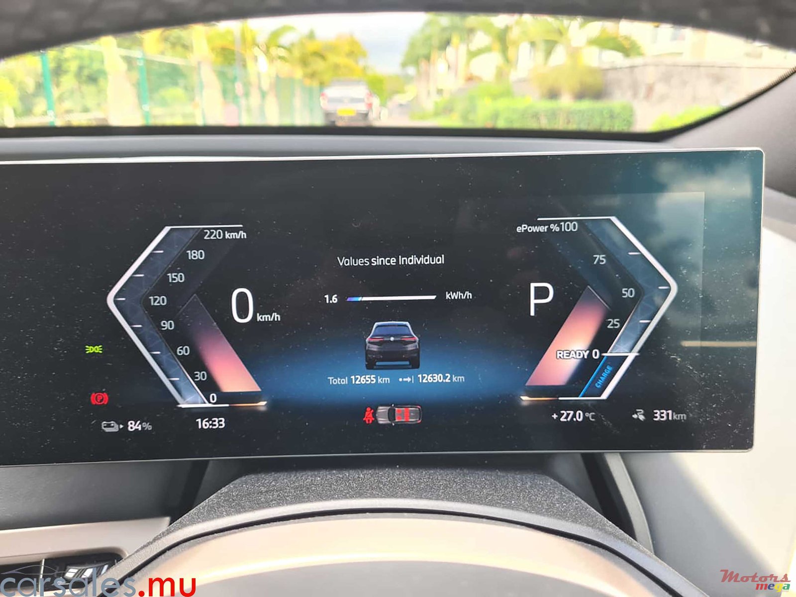 2024' BMW iX XDrive 40 photo #7