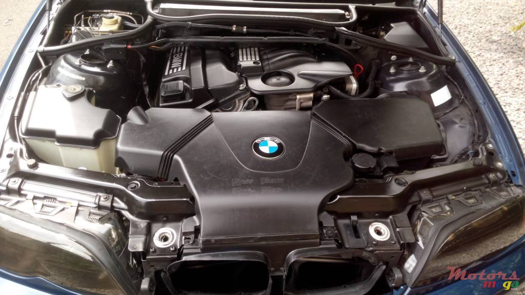2004' BMW 318 318IA photo #5