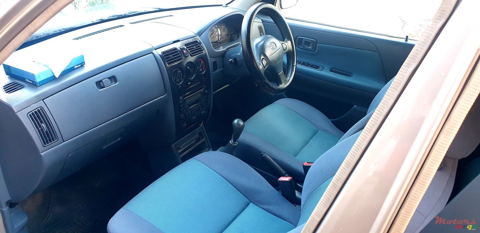 2002' Toyota photo #7