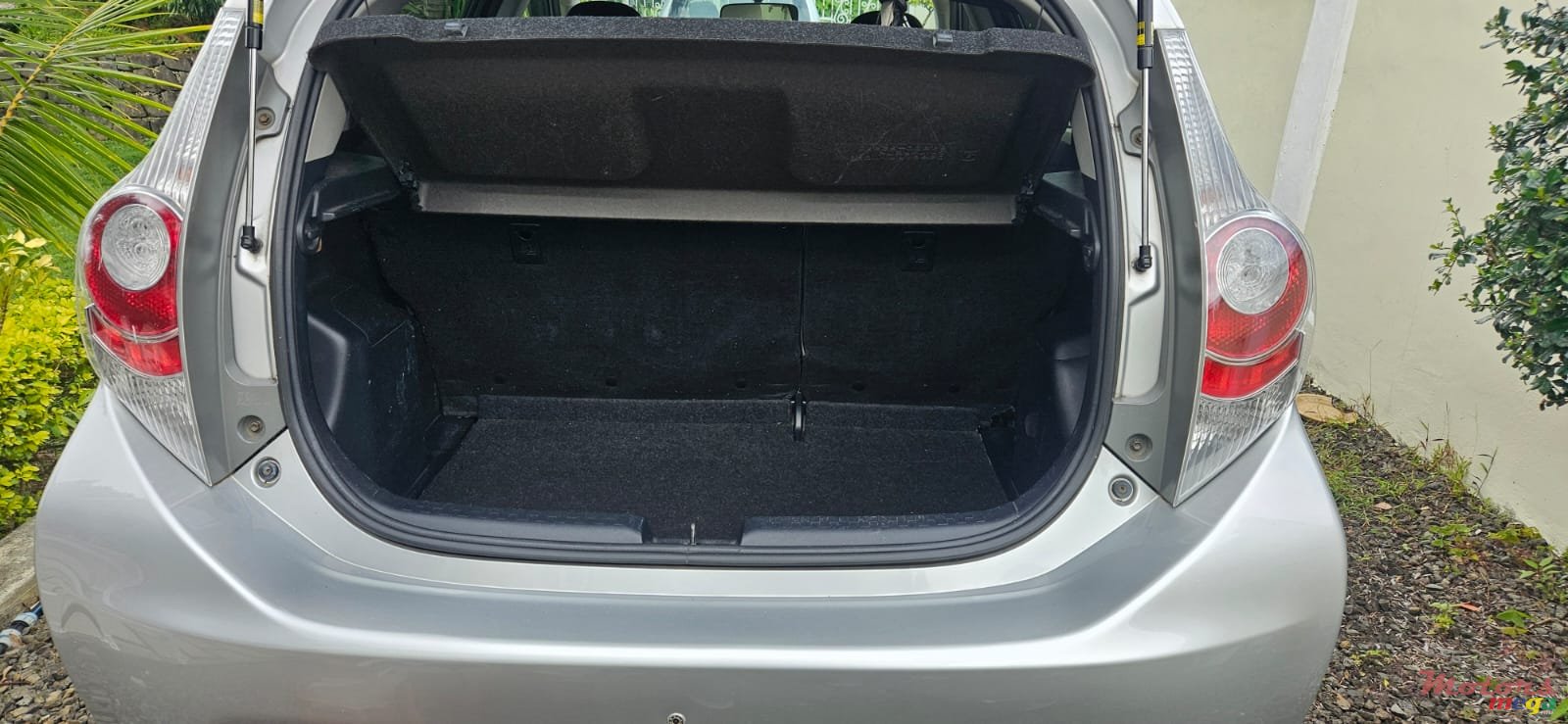 2013' Toyota Aqua photo #7