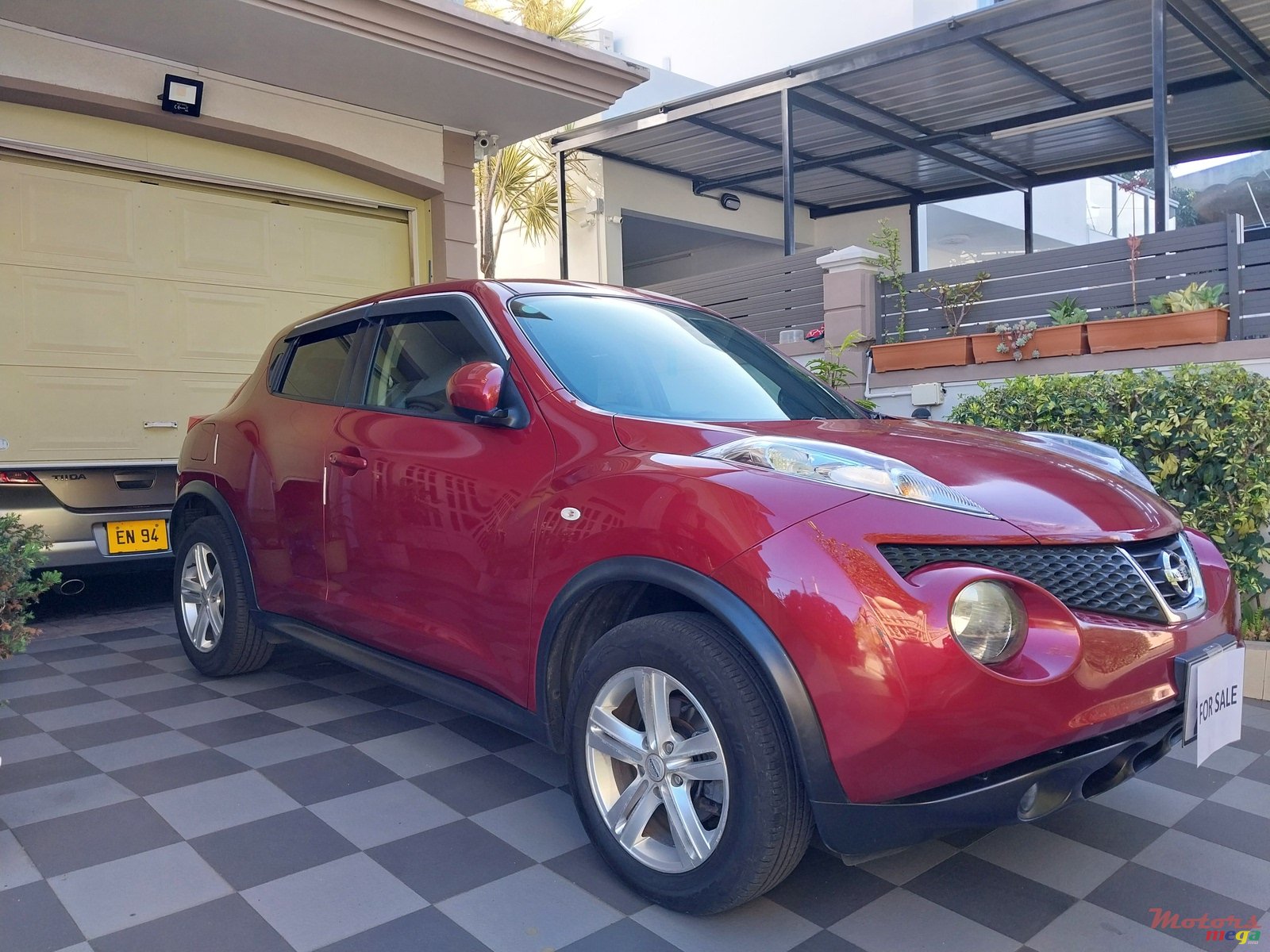 2011' Nissan Juke photo #4