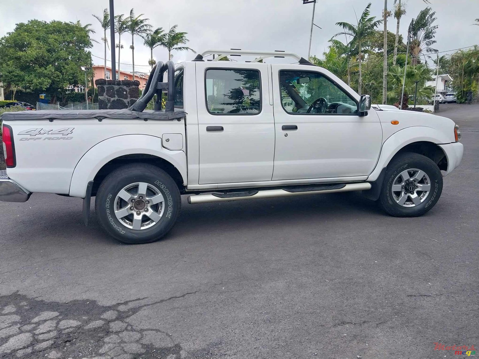 2014' Nissan NP300 photo #2