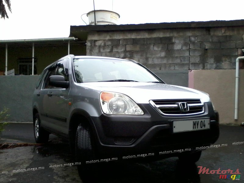 2004' Honda CR-V photo #1
