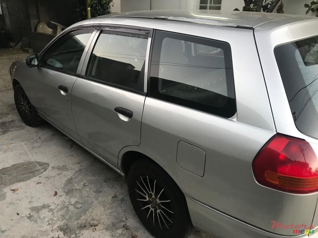 2005' Nissan NV Advan photo #3