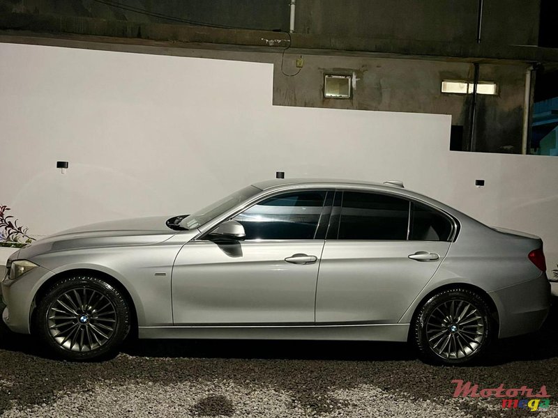 2014' BMW 3 Series photo #2