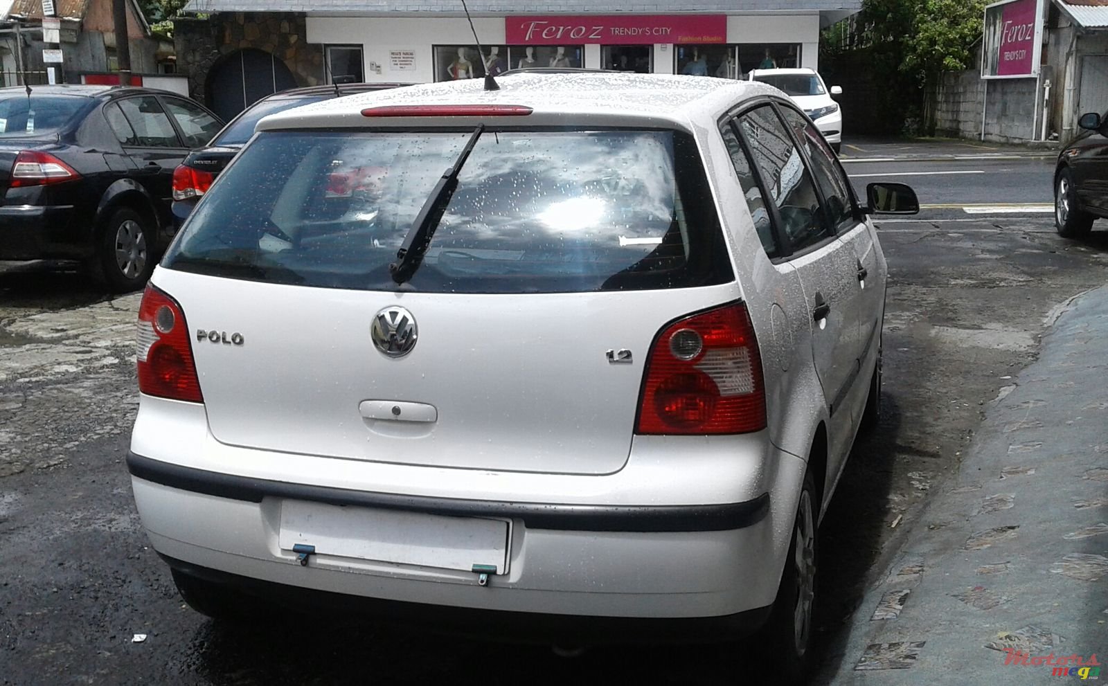 2003' Volkswagen Polo photo #2