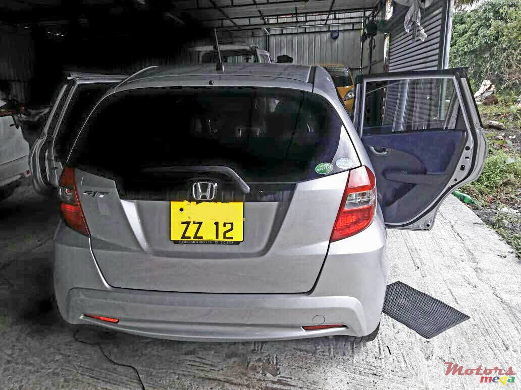 2011' Honda Fit photo #2