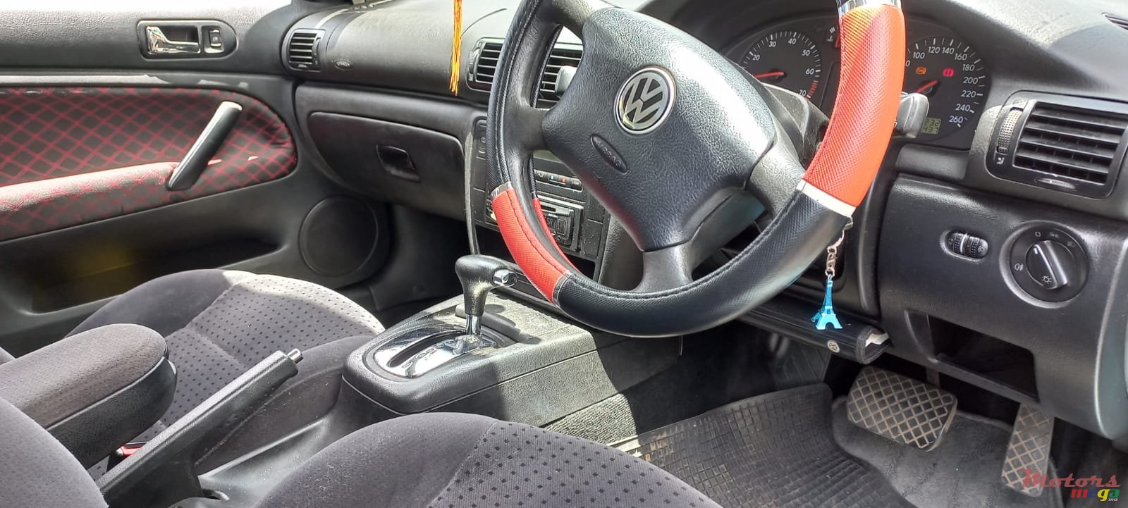 1999' Volkswagen Passat photo #3