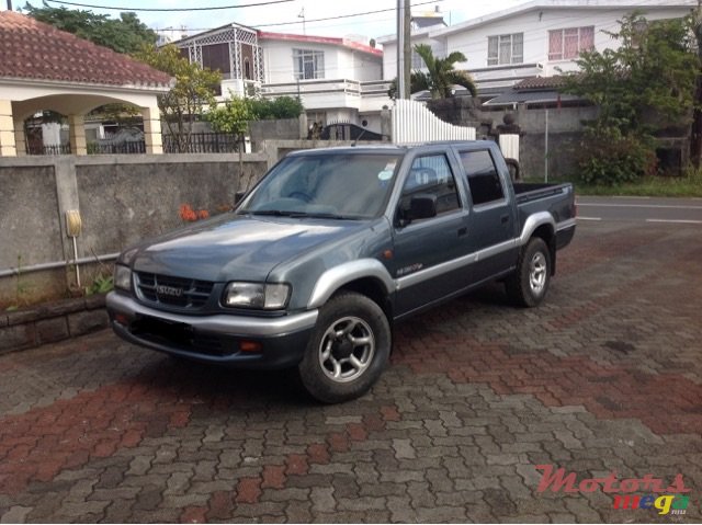 2010' Isuzu KB Series photo #1