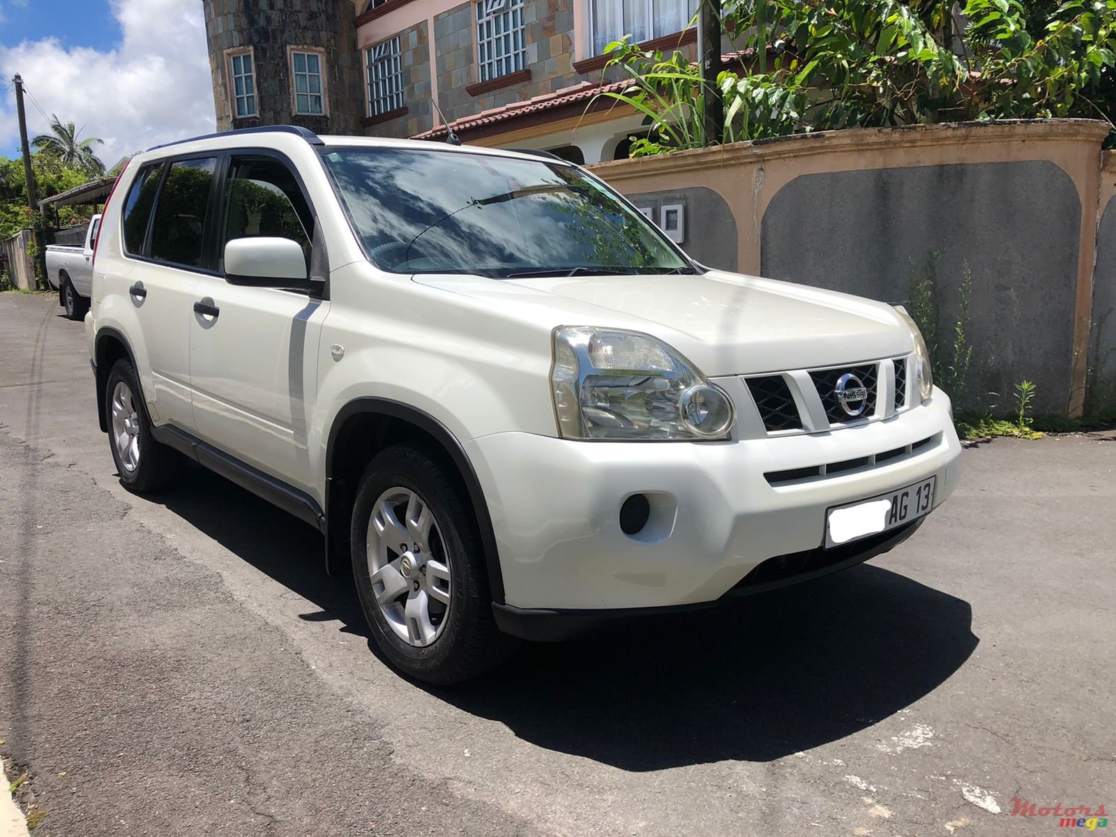 2013' Nissan X-Trail photo #2