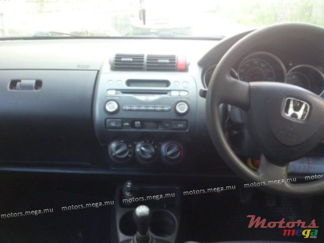 2005' Honda photo #4