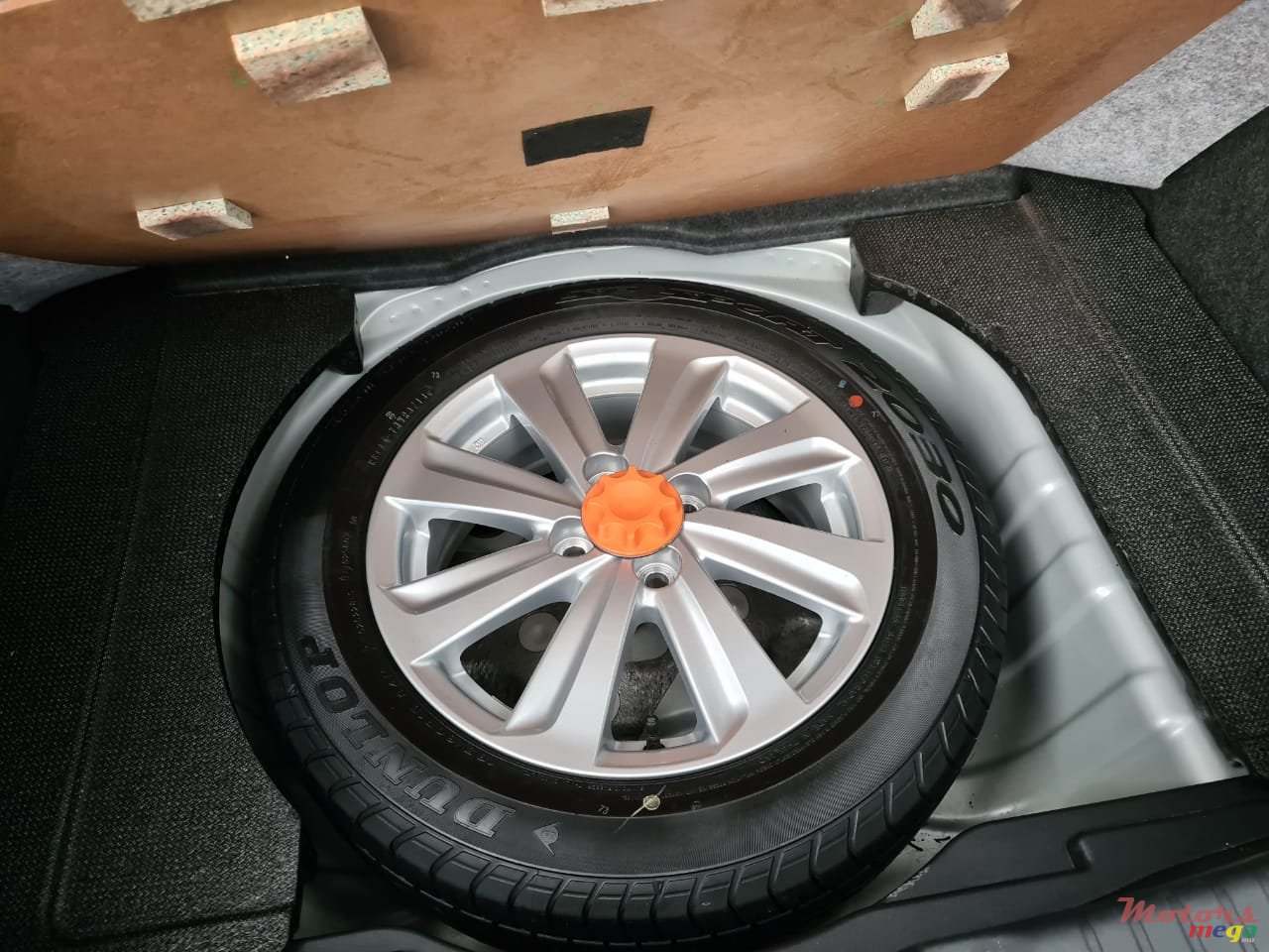 2015' Toyota Yaris photo #5