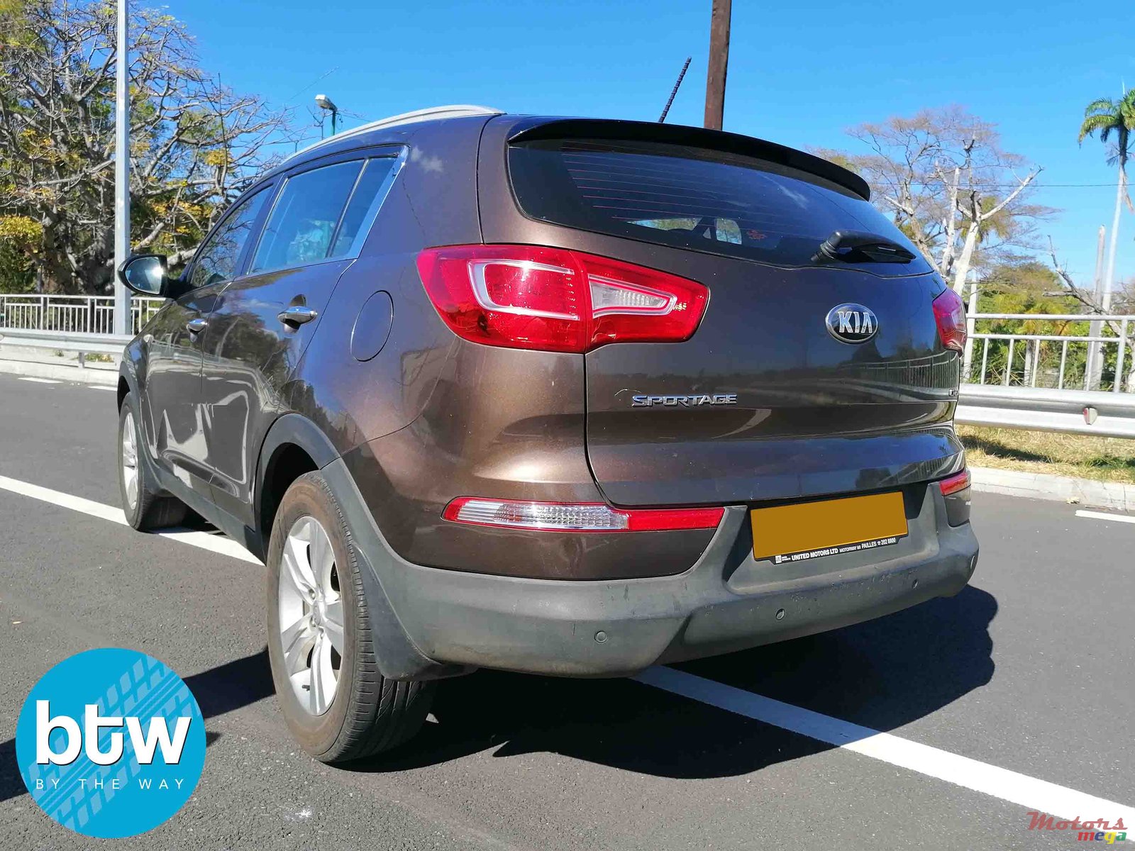 2013' Kia Sportage AWD photo #2