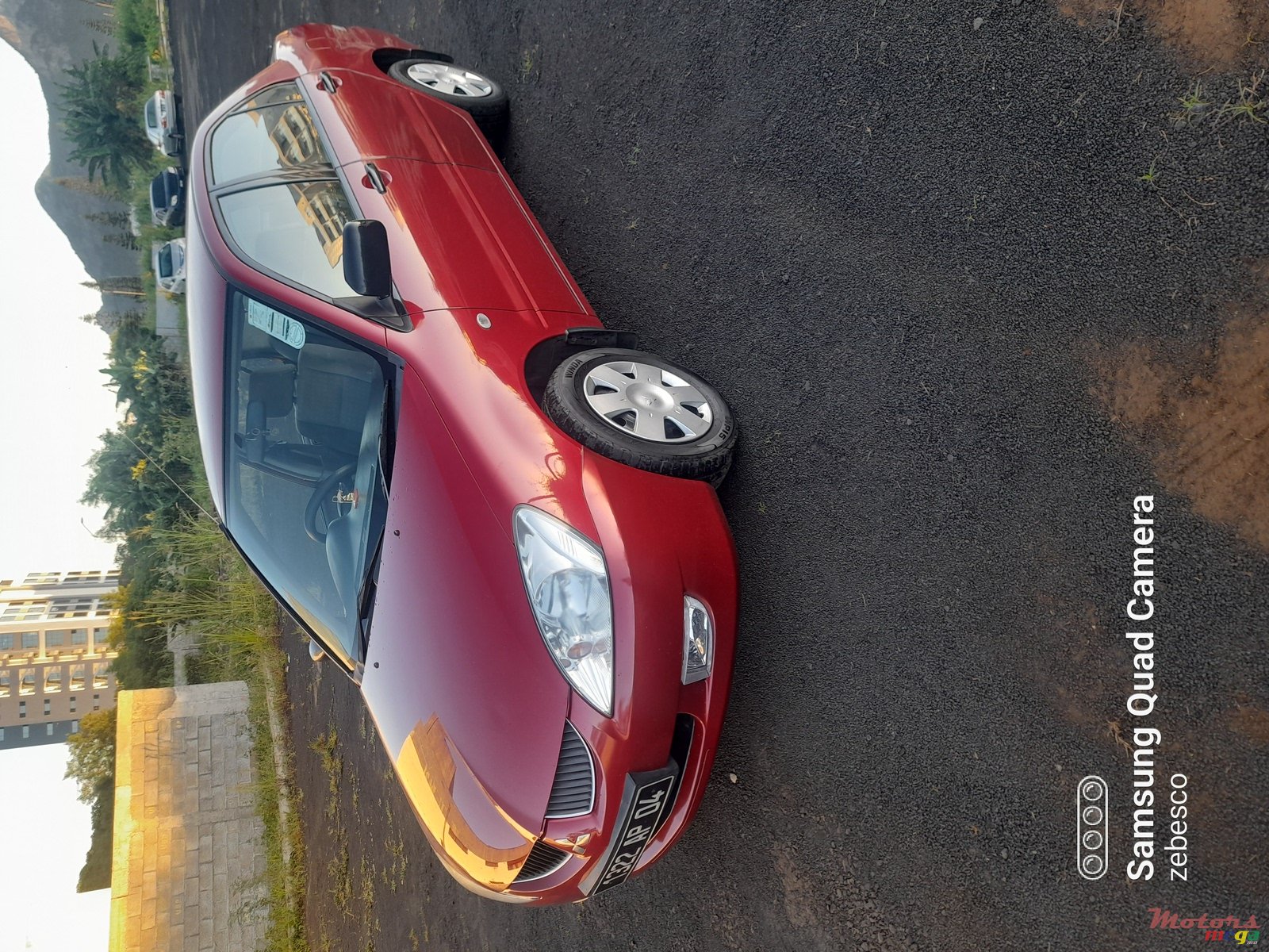 2004' Mitsubishi Lancer photo #2