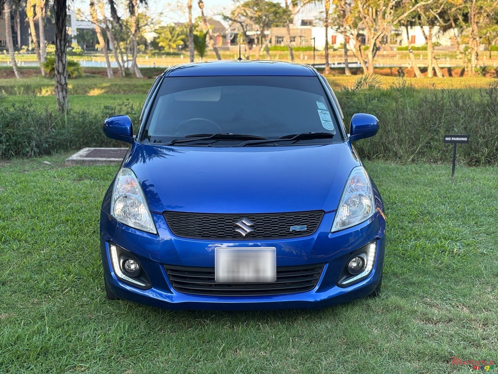2014' Suzuki Swift photo #2