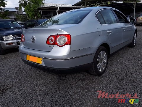 2007' Volkswagen Passat photo #7