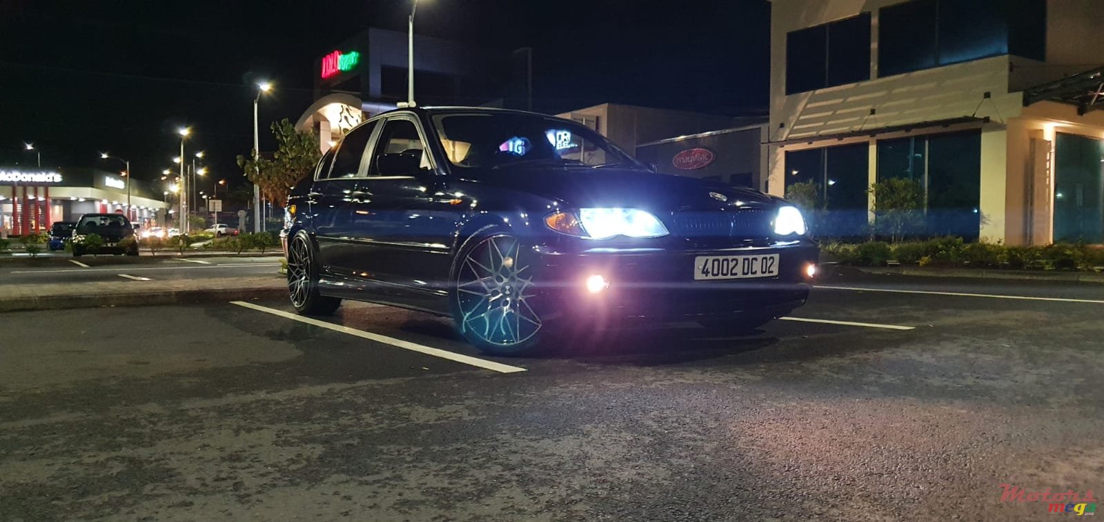 2002' BMW 3 Series photo #6