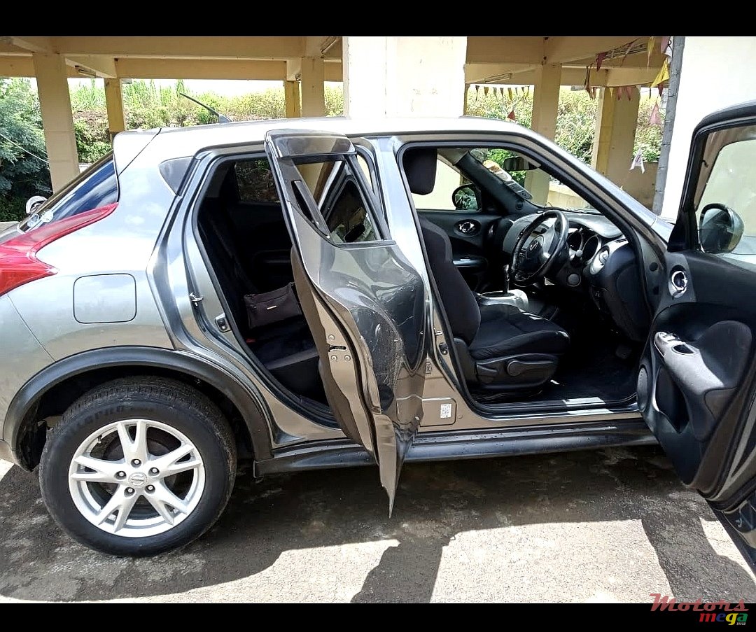 2012' Nissan Juke photo #4