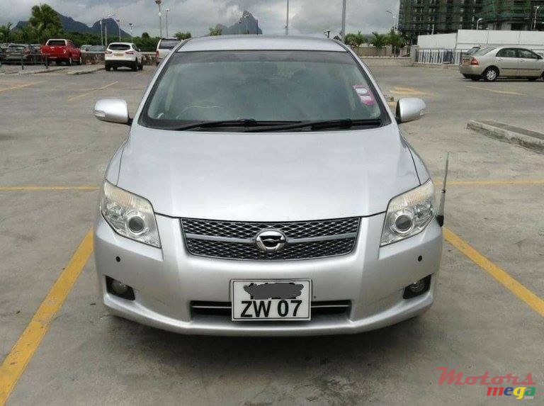 2007' Toyota Fielder photo #1