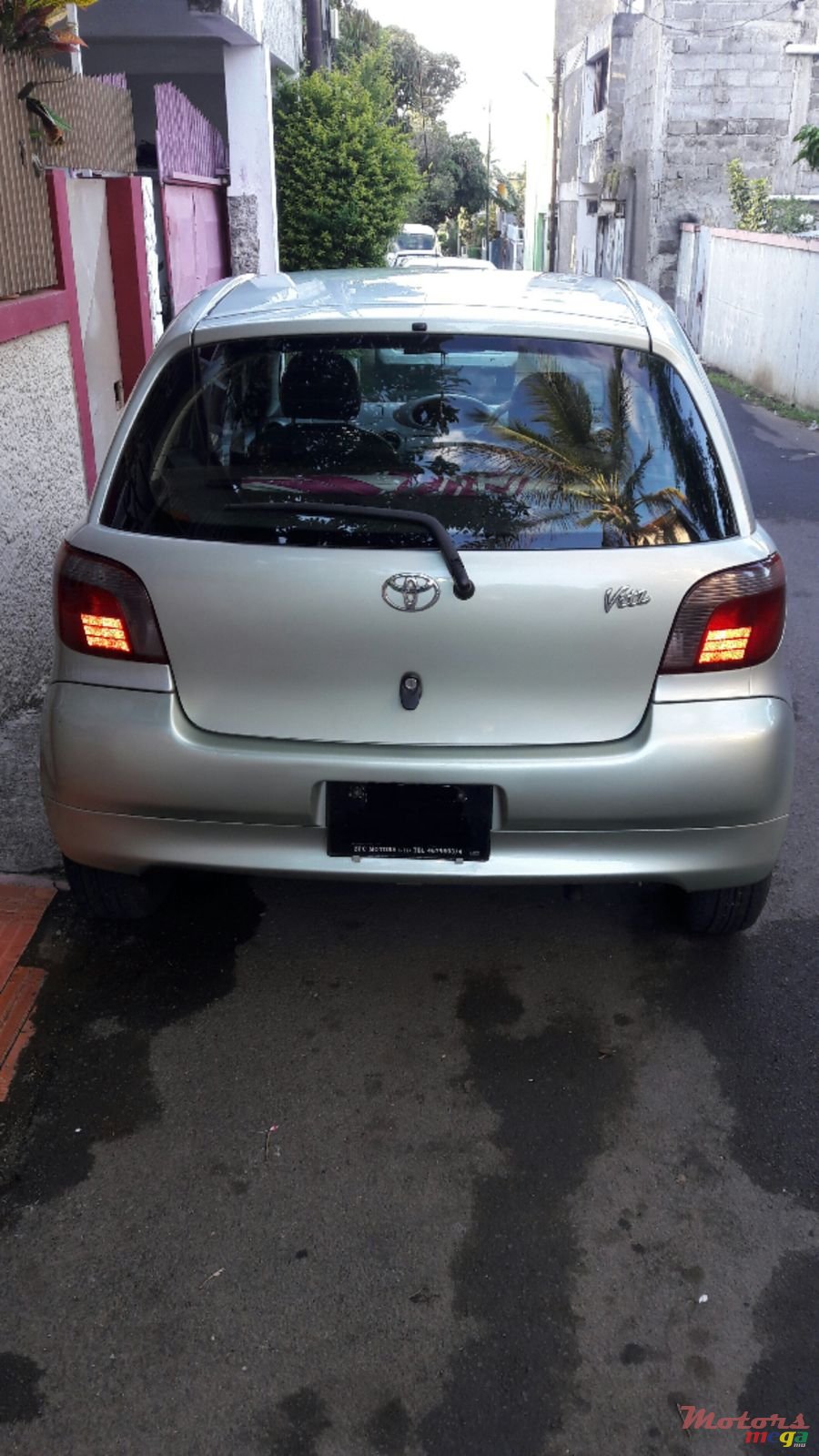 2001' Toyota Vitz D'origine photo #3