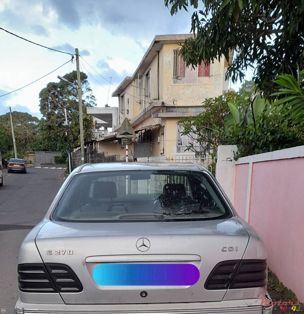 2001' Mercedes-Benz photo #1