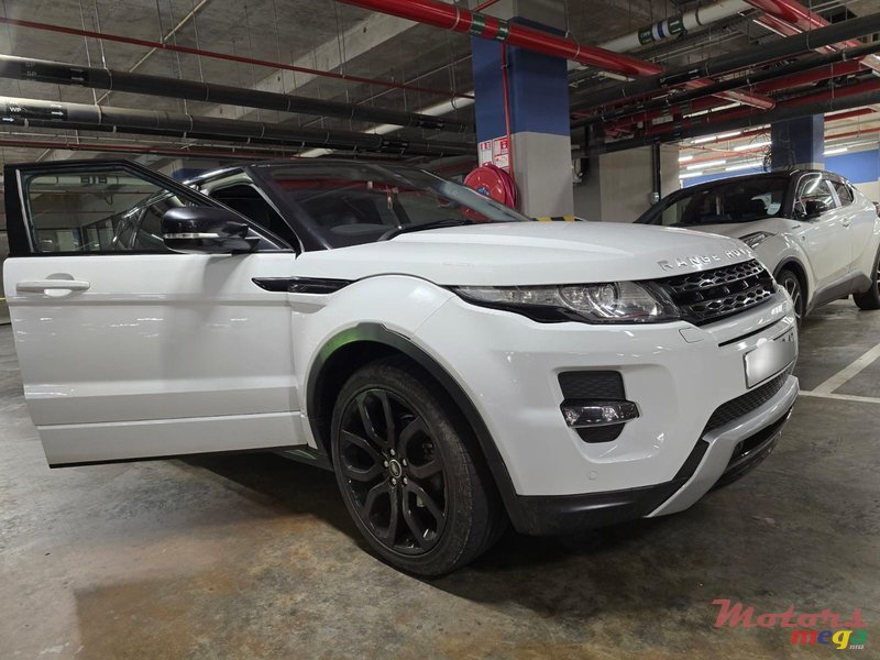 2013' Land Rover Range Rover Evoque photo #2