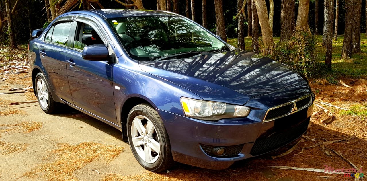 2008' Mitsubishi LANCER EX photo #1