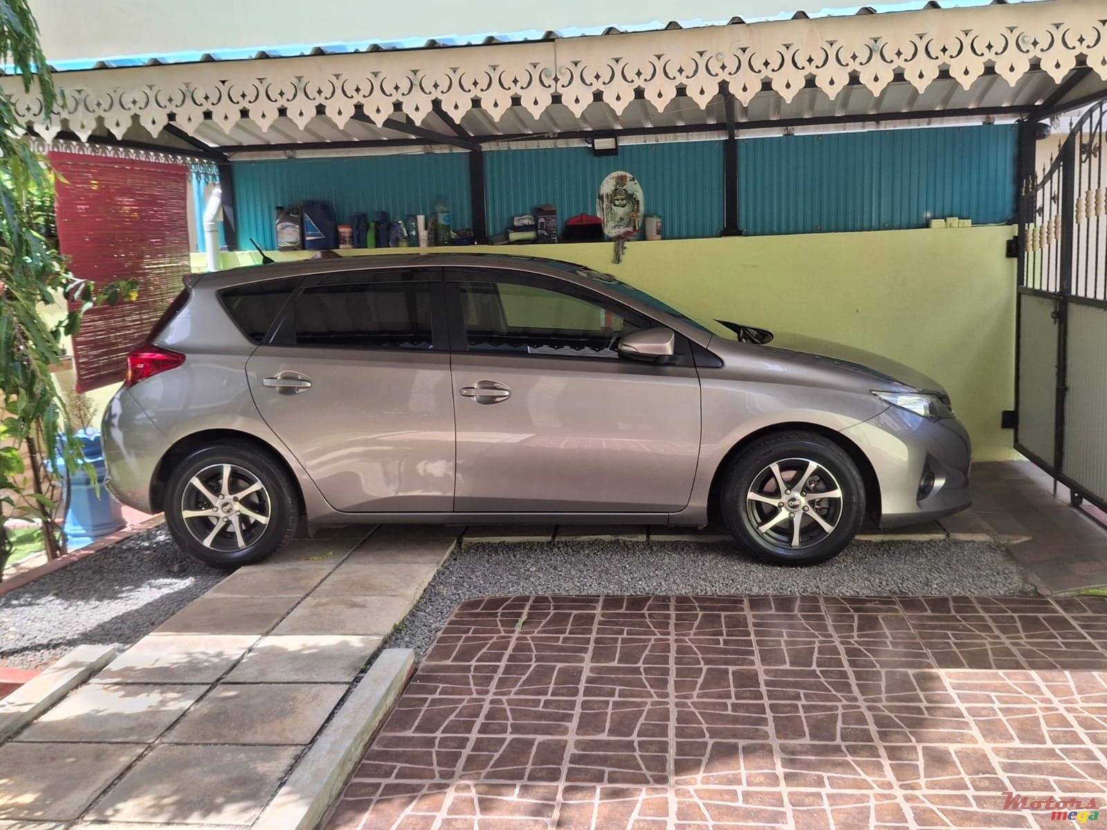 2012' Toyota Auris No photo #6